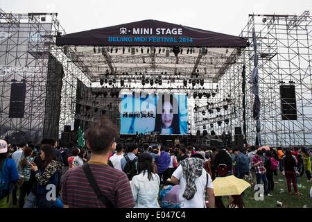 Beijing, China. 1st May, 2014. Crowds dance at the Midi Music Festival, one  of China's largest rock music festival, hosted by the Beijing Midi School  of Music. Since its inauguration in 1997 it has been held each year in  Beijing during the May Day annually in ...