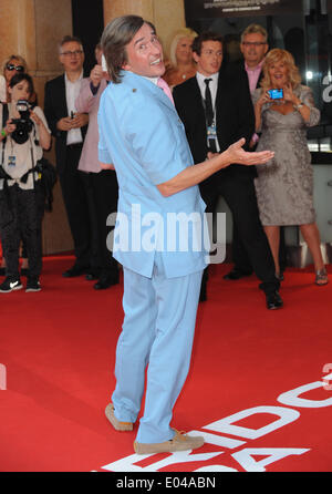 London, UK, UK. 24th July, 2013. Steve Coogan arrives for the London Premiere of 'Alan Partidge: Alpha Papa' at Vue Leicester Square. © Ferdaus Shamim/ZUMA Wire/ZUMAPRESS.com/Alamy Live News Stock Photo