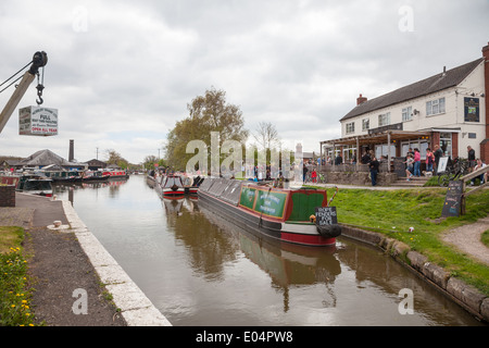 Junction Inn at Norbury Junction on the Shropshire Union Canal Norbury near to Stafford Staffordshire England UK Stock Photo