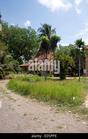 The abandoned Hotel Renakse stands in the morning sunlight at in Phnom Penh, Cambodia. Stock Photo