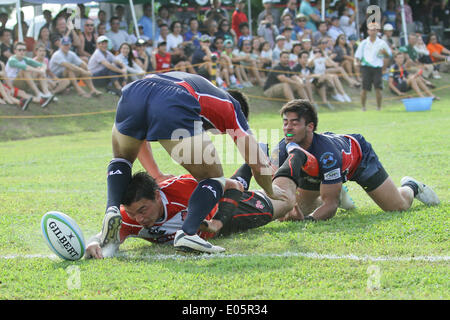 Ayumu Goromaru of Japan scores a try against the Philippines during their Rugby World Cup qualifying match in Silangan, Laguna on May 3, 2014. Japan won against the Philippines, 99-10.(Photo by Mark Fredesjed R. Cristino / Pacific Press) Stock Photo