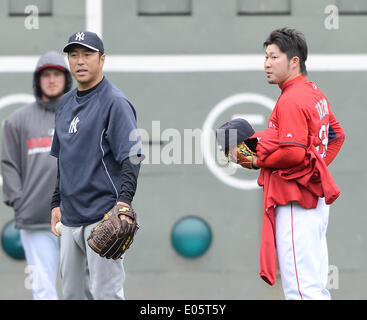 Boston, Massachusetts, USA. 22nd Apr, 2014. (L-R) Masahiro Tanaka