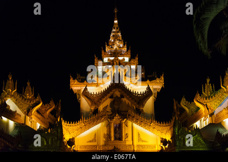 Entrance to Karaweik Floating Restaurant, Yangon, Myanmar Stock Photo