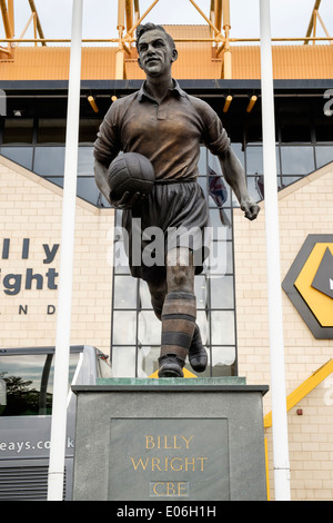 Billy Wright statue outside Wolverhampton Wanderers or Wolves football club ground Molineux stadium Wolverhampton West Midlands England UK Stock Photo