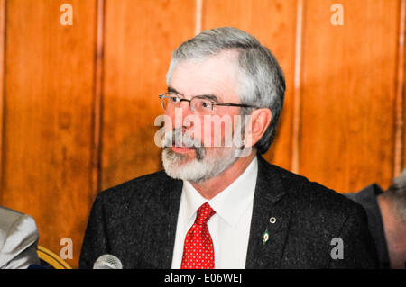 Belfast, Northern Ireland. 4 May 2014 - Gerry Adams holds a press conference, less than an hour after his release from PSNI questioning. Credit:  Stephen Barnes/Alamy Live News Stock Photo