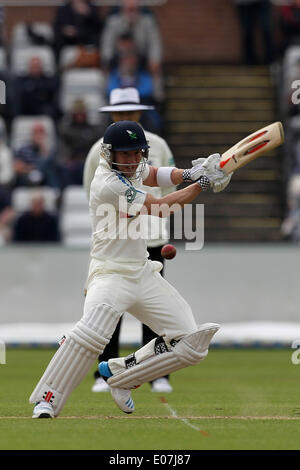 Chester Le Street, UK. 5th May 2014. Yorkshire's Andy Hodd batting Day two of the LV County Championship Division One game between Durham CCC & Yorkshire CCC at Emirates Durham ICG in Chester Le Street on Monday May 5th 2014. Credit:  Mark Fletcher/Alamy Live News Stock Photo