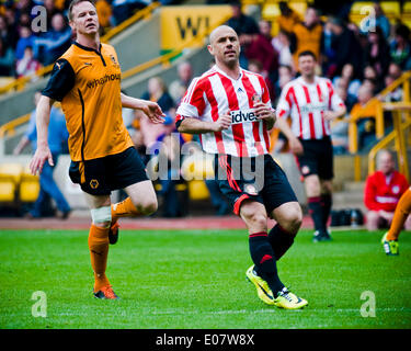 Wolverhampton, UK. 5th May, 2014.  Jody Craddock pictured with former Sunderland striker Kevin Phillips in Craddock's testimonial against the ex players of his former club Sunderland, raising money for the Birmingham Children's Hospital. Credit:  Paul Swinney/Alamy Live News Stock Photo