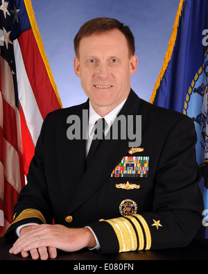 National Security Agency (NSA) Director General Keith Alexander (C ...