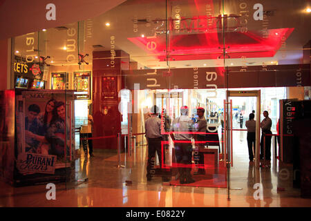 Mumbai, Maharashtra, India. 30th Apr, 2014. The swanky interior at the modern PVR Oberoi multiplex cinema. Figures from the Film Federation of India published show that the number of single-screen cinemas in the country fell from 13,000 to about 10,000 over a five-year period to 2012. They are continuing to shut down or are being converted to Multiplexes - with plush seats and a wide range of food on offer to adapt to the tastes of the internet generation. © Subhash Sharma/ZUMA Wire/ZUMAPRESS.com/Alamy Live News Stock Photo