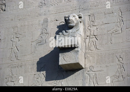 Lion-headed water spout on the outer wall of the Temple of Hathor at Dendera, Egypt Stock Photo