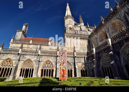 Portugal: Medieval cloister of the Monastery Santa Maria da Vitoria in Batalha Stock Photo