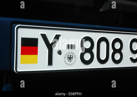 A truck's license plate with the letter 'Y' and the German national colors black, red and gold seen on an army vehicle in Germany, 23 May 2009. Fotoarchiv für Zeitgeschichte - NO WIRE SERVICE Stock Photo