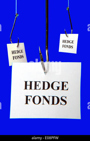 Illustration - A sign reading 'Hedgefonds' ('Hedge funds') hangs on a fish hook in Germany, 18 January 2007. Fotoarchiv für ZeitgeschichteS. Steinach - NO WIRE SERVICE Stock Photo