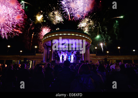 Abba tribute concert with fireworks. Eastbourne bandstand, East Sussex, England, UK Stock Photo