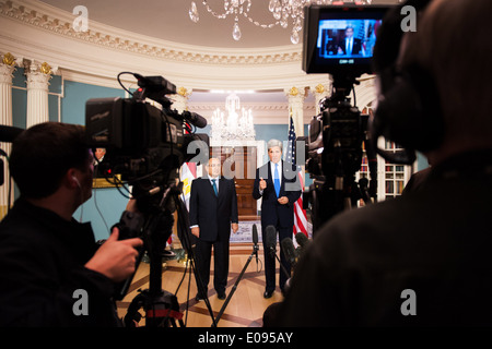 Secretary Kerry and Egyptian Foreign Minister Fahmy Address Reporters Stock Photo