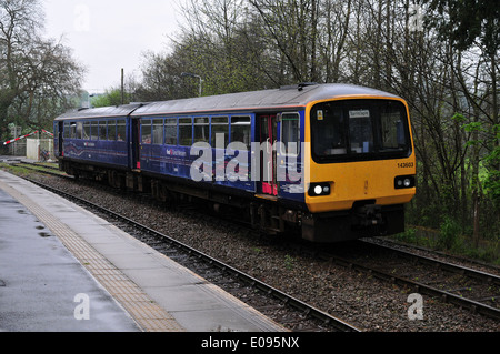 First Great Western Class 143 service to Barnstaple from Exmouth/Exeter St Davids arrives at Eggesford station, Devon, England. Stock Photo