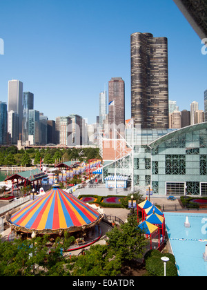 An aerial view of Navy Pier, Lake Point Tower and the Chicago skyline. Chicago, Illinois. Stock Photo