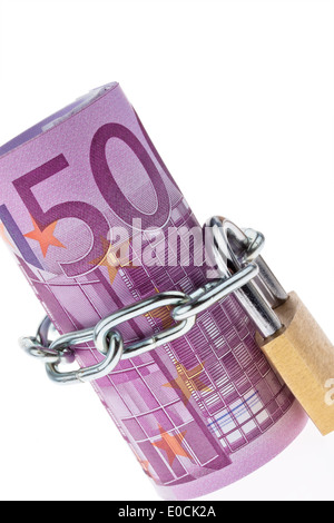 500 euros of bank note concluded with a chain, 500 Euro Geldschein abgeschlossen mit einer Kette Stock Photo