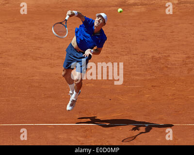 Madrid, Spain. 09th May, 2014. Tomas Berdych of Czech Republic serves during the game with Rafael Nadal of Spain on day 6 of the Madrid Open from La Caja Magica. Credit:  Action Plus Sports/Alamy Live News Stock Photo