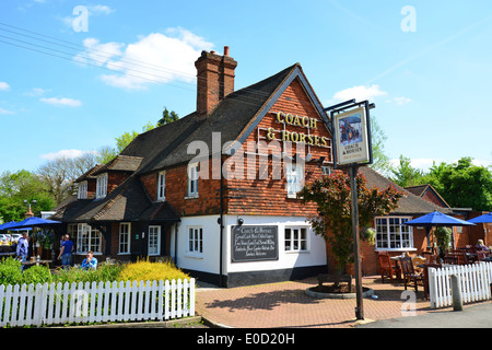 Coach & Horses pub, High Road, Ickenham, London Borough of Hillingdon, Greater London, England, United Kingdom Stock Photo