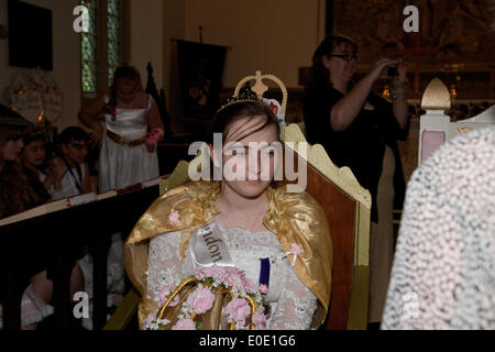 Hayes,UK,10th May 2014,The crowning ceremony of The London May Queen Robyn Try took place in Hayes Church, Ken Credit: Keith Larby/Alamy Live News Stock Photo