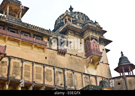 Orchha, is positioned in the loop of the Betwa River,Palaces founded in 1531 was the Bundela King's capital,Madhya Pradesh,India Stock Photo