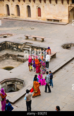 Orchha, is positioned in the loop of the Betwa River,Palaces founded in 1531 was the Bundela King's capital,Madhya Pradesh,India Stock Photo