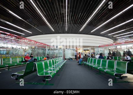 Wartebereich am Flughafen - Waiting area on an Airport Stock Photo