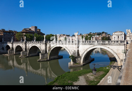 Engelsbrücke, Rom, Italien - Bridge of Angels, Rome, Italy Stock Photo