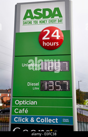 ASDA supermarket petrol station price sign,  Barnes Hill, Birmingham Stock Photo