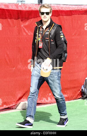 Barcelona, Spain. 10th May, 2014. FIA Formula 1 Spanish Grand Prix. Arriving for qualification day, Romain Grosjean (FRA) Lotus F1 Team © Action Plus Sports/Alamy Live News Stock Photo