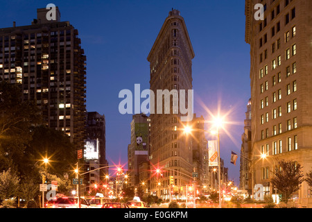 Flatiron Building, Fuller Building, known for its unusual triangular shape, at the crossing to 5th avanue, Broadway and 23rd str Stock Photo