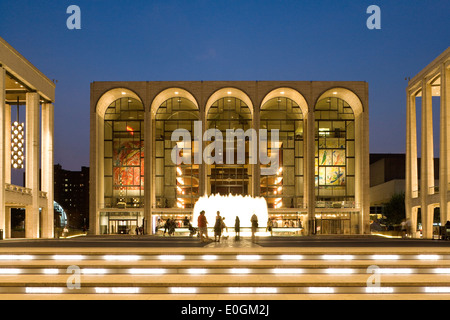 Metropolitan Opera House at Lincoln Center for the Performing Arts, Manhattan, New York City, New York, North America, USA Stock Photo