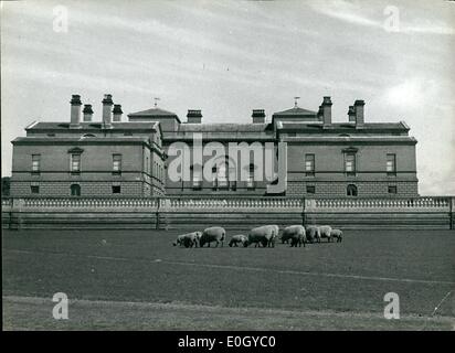 Aug. 08, 1910 - Holkham Hall Norfolk. The huge house of the Earl of Leicester, set in the middle of a park. the countess and her daughters , Lady Carey Coke, run a pottery in the former laundry , which has attracted much publicity throughout the world. Stock Photo