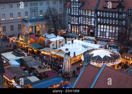 Christmas market on Burgplatz in the evening light, View from the town hall towards the cathedral, Henry the Lion, Brunswick, Lo Stock Photo