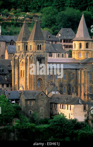 Abbatiale Sainte Foy / St Foy abbey church, on the Way of St. James in Conques, Aveyron, Midi-Pyrenees, France Stock Photo