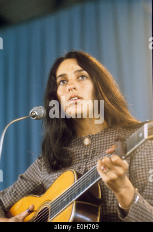 Joan Baez American folk singer famous for protest songs anti Vietnam ...