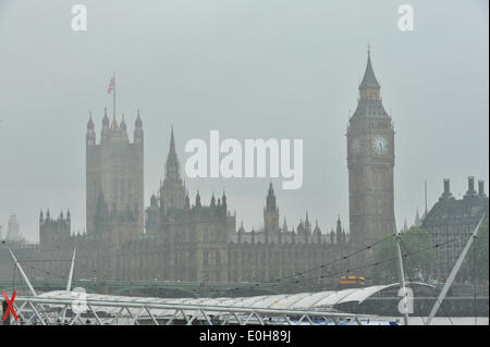 Westminster, London, UK. 13th May 2014. Rainy day on Westminster on a day of sunshine and showers. Credit:  Matthew Chattle/Alamy Live News Stock Photo