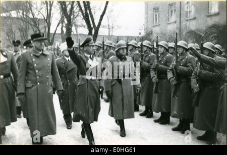 Æreskompanier, Vidkun Quisling, Josef Terboven og norske polititropper Stock Photo