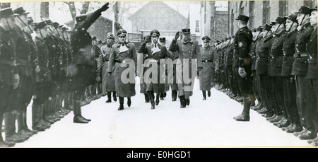 Vidkun Quisling, Josef Terboven, tyske offiserer og Rikshirden Stock Photo