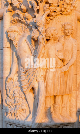 Venice - sculpture from facade of Doge palace in morning light - Drunken Noah covered by two of his sons Stock Photo