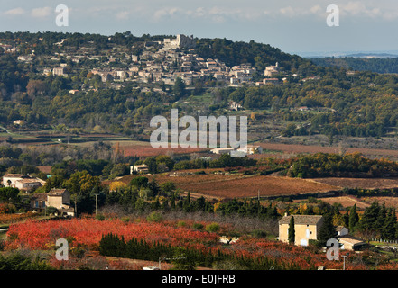 Provence landscape with Lacoste village in Luberon region, South France Stock Photo