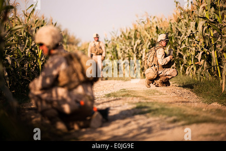 GOWRAGI, Helmand province, Islamic Republic of Afghanistan — Petty Officer 3rd Class Jeff Stuart, a corpsman with the Combine Stock Photo