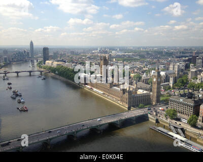 London UK. 15th May 2014. A panoramic view of the Houses of Parliament  in Westminster on a sunny day as temperatures are forecast to increase Credit:  amer ghazzal/Alamy Live News Stock Photo