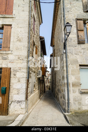 Narrow alley in the old town of Nérac on the River Baïse, Nerac, Lot-et-Garonne, France Stock Photo