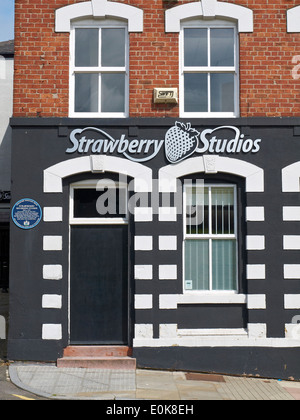 Strawberry Studios Former 10cc Recording Studio On Waterloo Road In Stockport Uk Stock Photo Alamy