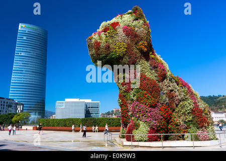 Puppy flower feature floral art in dog form by Jeff Koons at Guggenheim Museum, Iberdrola Tower, Bilbao, Spain Stock Photo