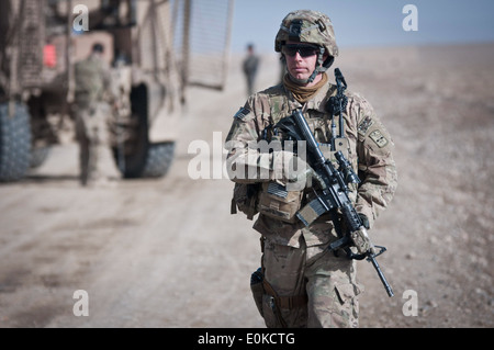 PAKTIKA PROVINCE, Afghanistan -- U.S. Army 1st Lt. Graham Hatch, 3rd Platoon Leader for Company A, 1st Battalion, 2nd Infantry Stock Photo