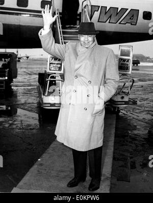 Boxer Jack 'Manassa Mauler' Dempsey boarding a plane in New York Stock Photo