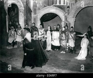 Sep. 09, 1946 - First night of ''King Lear''. Photo Shows A Scene during the opening performance of ''King Lear'' , at the New Theatre, by the old Vie Company, last night. Stock Photo